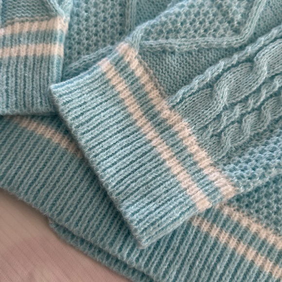 Taylor Swift Version 1989 Chunky Knit Long Sleeve Cardigan Oversized Medium NWT - Picture 6 of 9